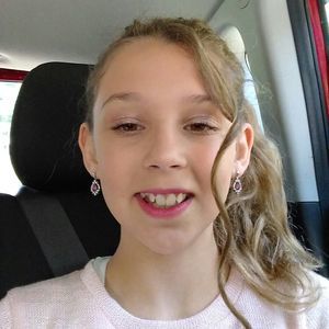 Meet your Posher, Annabella